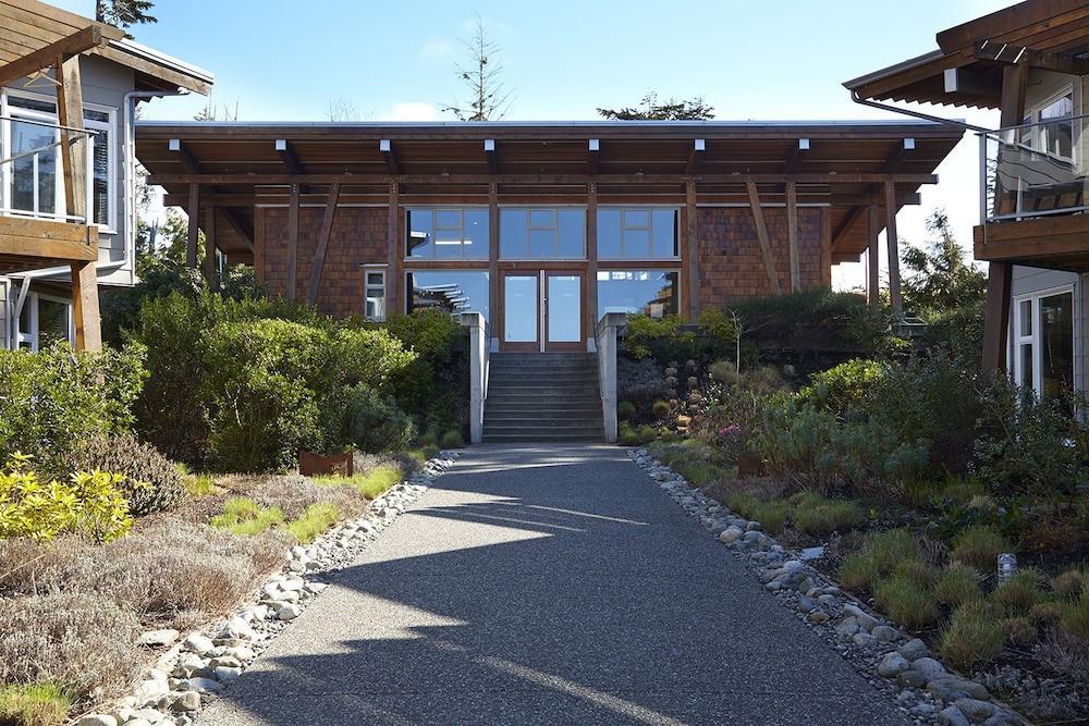 Cox Bay Beach Resort Tofino Exterior photo